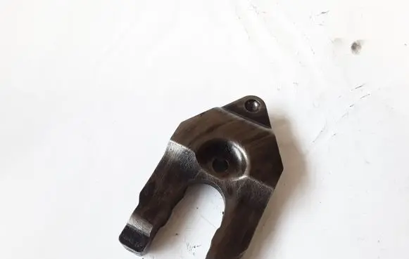 Nissan X-Trail T30 Fuel Injector clamp holder NOCODE