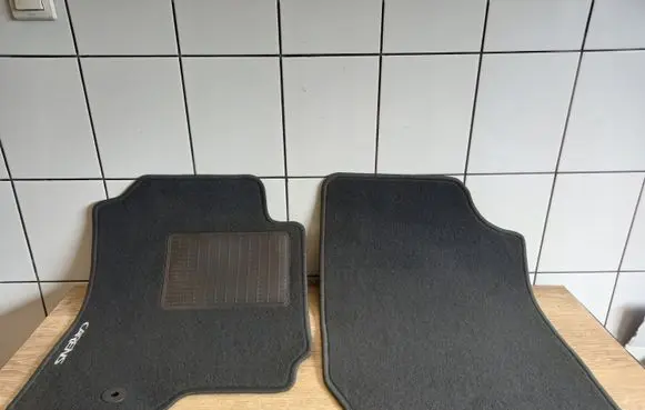 KIA Carens II Car floor mat set 