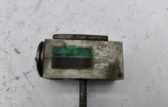 Jeep Grand Cherokee (WK) Air conditioning (A/C) expansion valve 9533010605 929986L 52290890