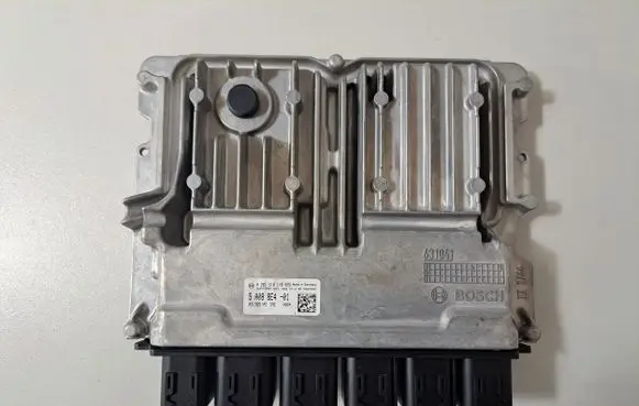 BMW 5 G30 G31 Engine control unit/module 5A088E4 9844139