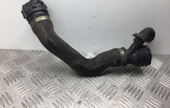 BMW X3 E83 Engine coolant pipe/hose