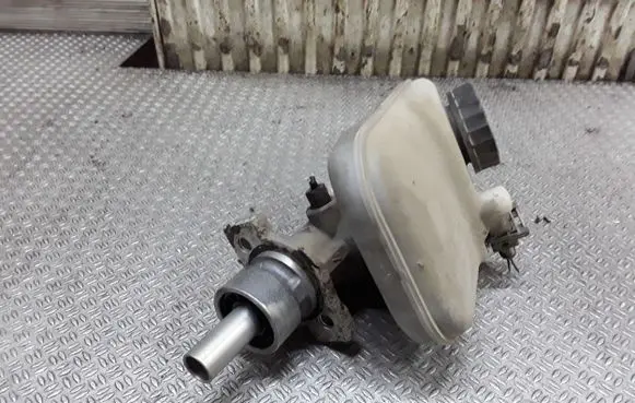 Peugeot Partner Master brake cylinder