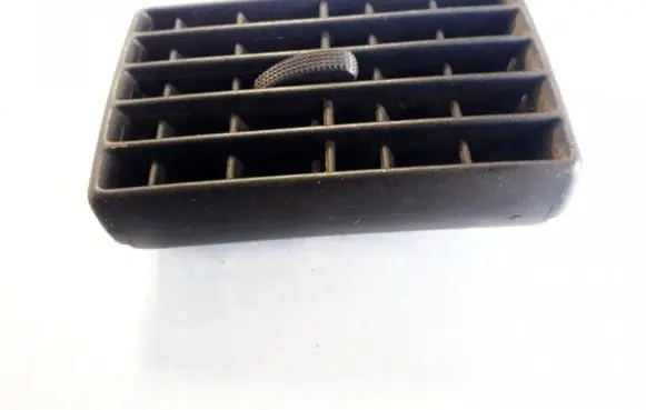 Audi 80 90 B3 Dash center air vent grill 893820921