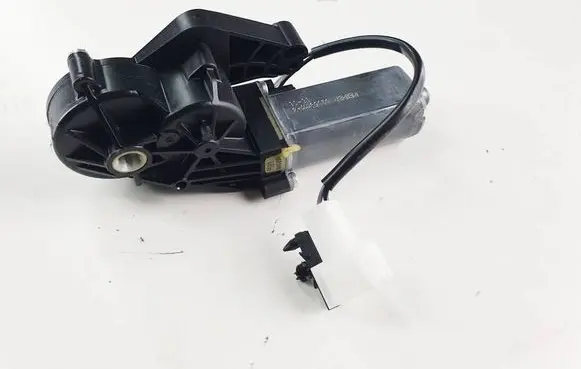 Mercedes-Benz CLS C219 Seat adjustment motor 0390203209