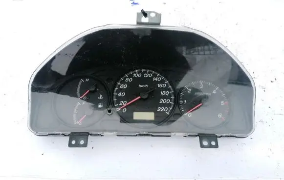 Mazda Premacy Speedometer (instrument cluster) CB16C