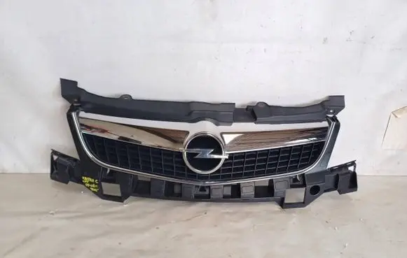 Opel Vectra C Front bumper upper radiator grill 13260028