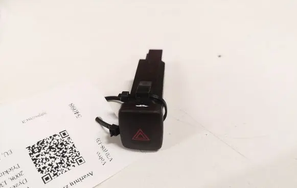 Volvo V70 Hazard light switch 30710106 08W024