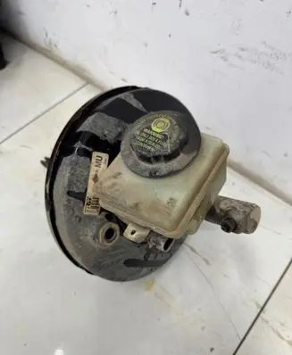 Opel Astra H Brake booster 13142359