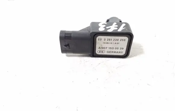 Mercedes-Benz CL C216 Air pressure sensor A0071530528