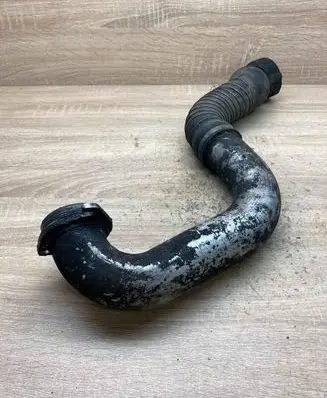 BMW 5 E60 E61 Intercooler hose/pipe 7789052