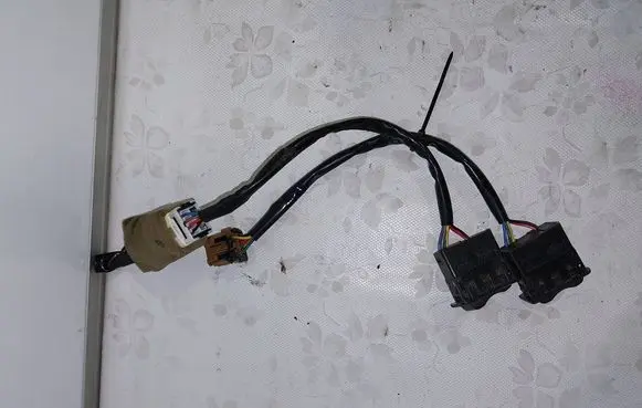 Hyundai Coupe Seat heating switch 27960 27880