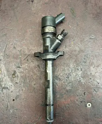 Peugeot 607 Fuel injector 0445110036 9637277980