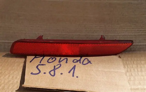 Honda CR-V Rear tail light reflector P9069