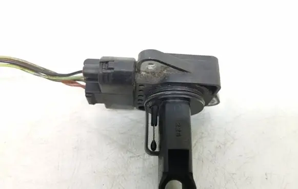 Toyota Auris 150 Mass air flow meter 2220433010 1974002260