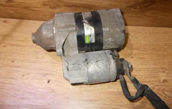 Mercedes-Benz A W168 Starter motor 0051512101