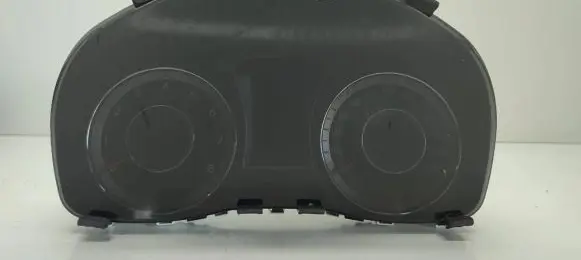 Hyundai i40 Speedometer (instrument cluster) 94001-3Z420