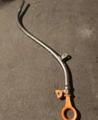 Volkswagen PASSAT B7 Oil level dip stick 06j115630G