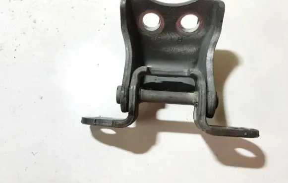 Honda Insight Front door upper hinge