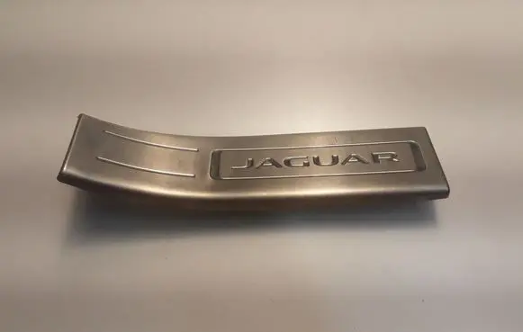Jaguar XJ X351 Front sill trim cover AW93F13244