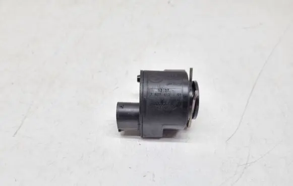 BMW X3 F25 Fuel filter heater 7823412 13327823412