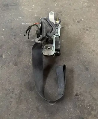 Mercedes-Benz E C207 W207 Front seatbelt A2078604185
