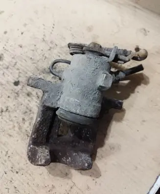 Skoda Octavia Mk2 (1Z) Rear brake caliper