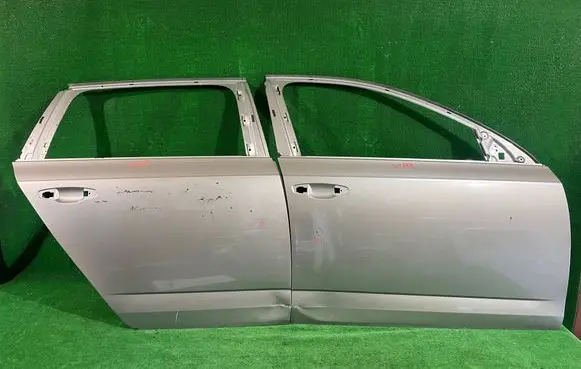 Skoda Octavia Mk3 (5E) Front door