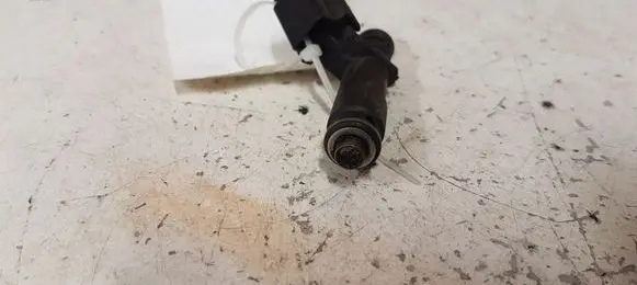 Citroen C5 Fuel injector DEKA71