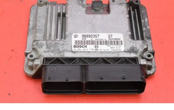 Chevrolet Captiva Engine control unit/module ECU 96892357
