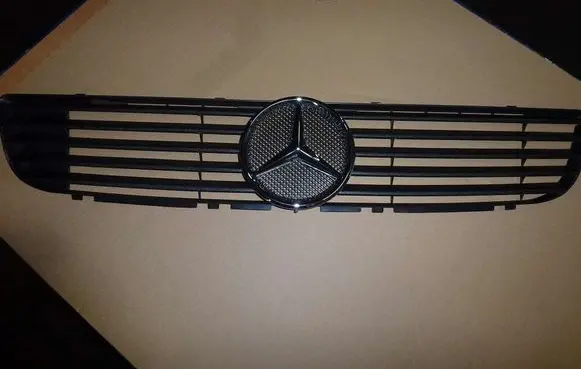 Mercedes-Benz Vito Viano W638 Front bumper upper radiator grill A6388880315