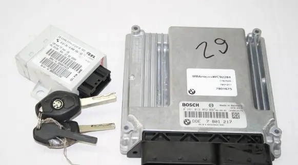 BMW 5 E60 E61 Engine ECU kit and lock set 7801217