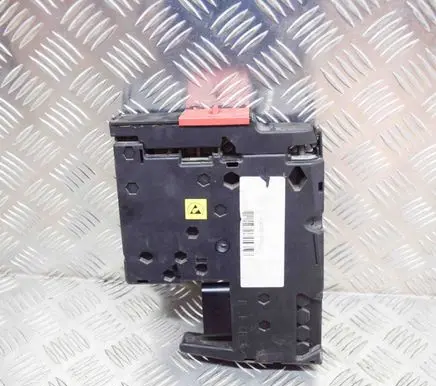 Mercedes-Benz CLS C218 X218 Current control relay 