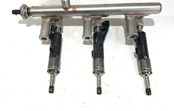 Opel Crossland X Fuel main line pipe 9811353880