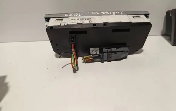 Opel Zafira B Climate control unit 13308174 901513140002 29042002