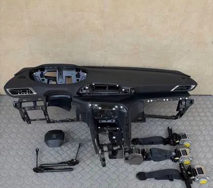 Peugeot 5008 II Dashboard