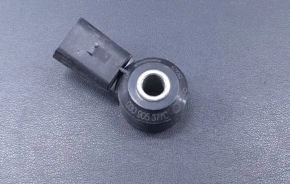 Audi A8 S8 D4 4H Detonation knock sensor 030905377C