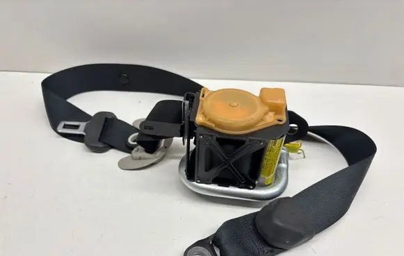 Toyota Avensis T250 Front seatbelt 7321005051 5010A3N1DN 02042007