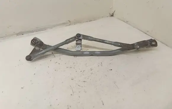 Hyundai ix35 Front wiper linkage 