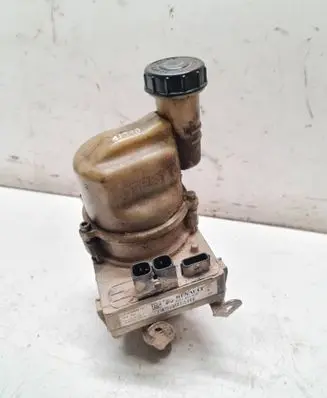 Dacia Duster Power steering pump A5102008 491102583R 401102583R