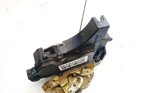 Mitsubishi Lancer X Rear door lock 08319a