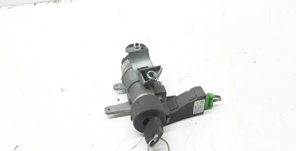 Volvo S60 Ignition lock 8626324
