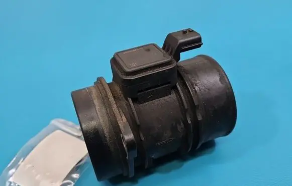 Renault Megane III Mass air flow meter 5WK97021 IMPRK1558344