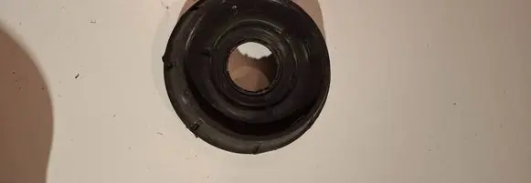 Coil spring mount