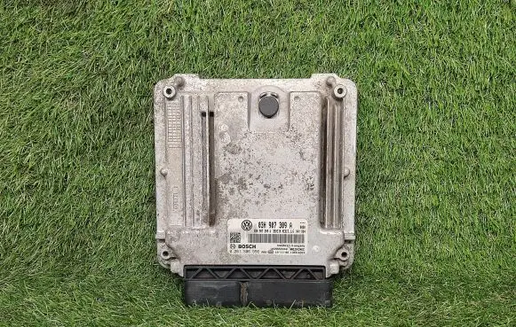 Volkswagen PASSAT CC Engine control unit/module ECU 03H907309A 0261S06556