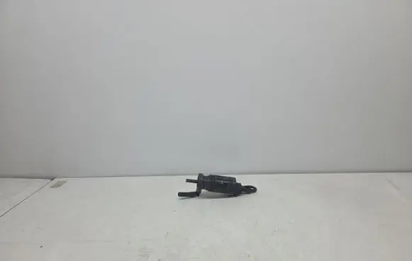 Volvo V70 Headlight washer pump 1013229