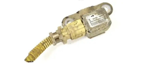 Suzuki Grand Vitara II Airbag deployment crash/impact sensor 3893065J10