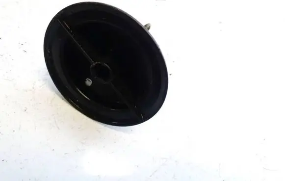 Ford Focus Spare wheel bolt axq1a