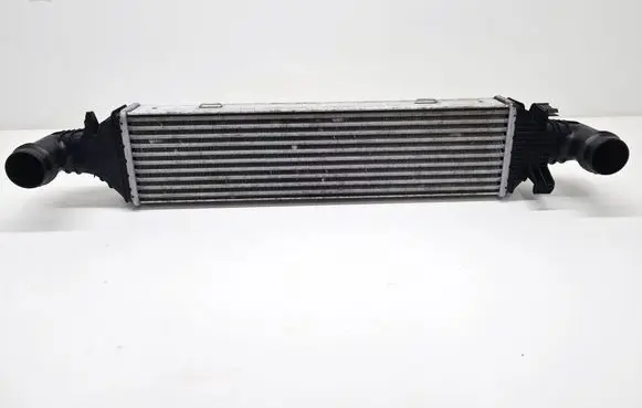 Mercedes-Benz E W212 Intercooler radiator A2045000200