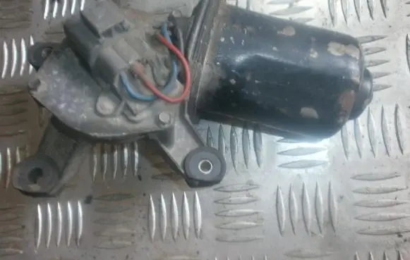 Nissan Primera Wiper motor