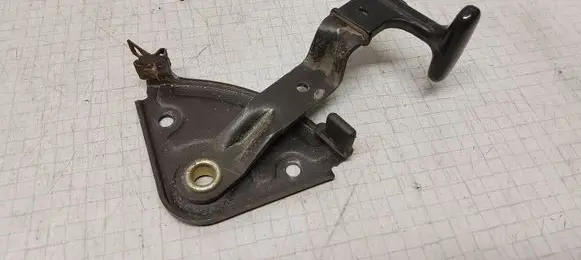 Audi A6 S6 C4 4A Engine bonnet (hood) release handle